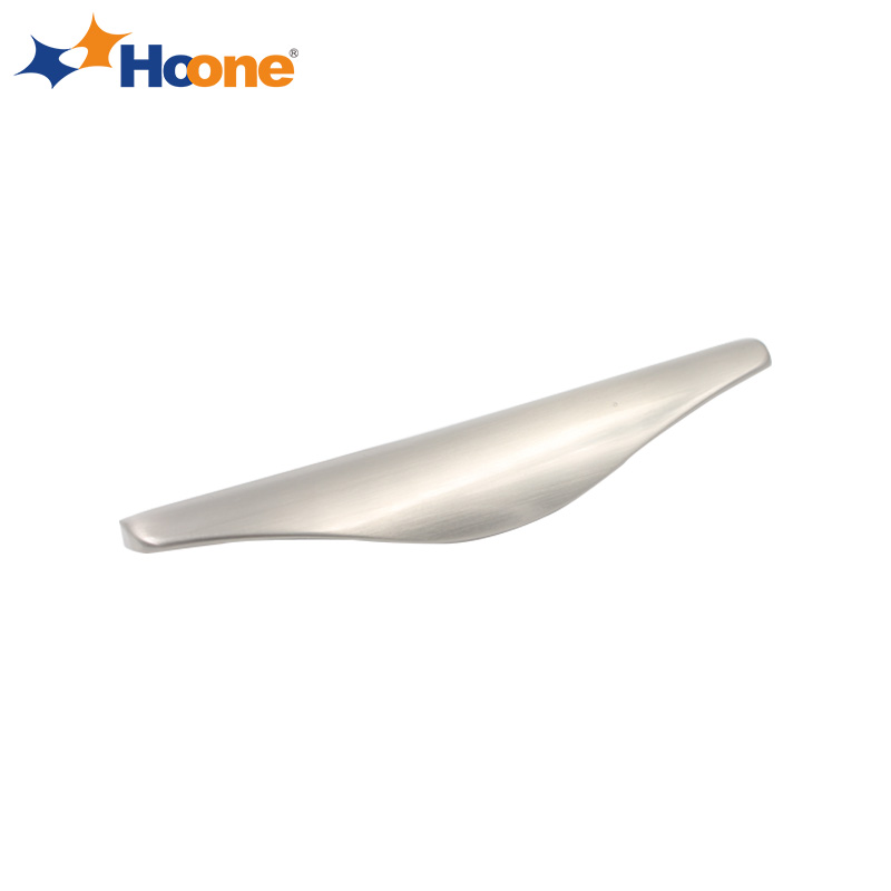 Modern Simple Curved Half-moon Shape Handle Zinc Alloy A5004